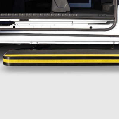 X3 - Trittstufe ausgefahren X3 - Trittstufe ausgefahren